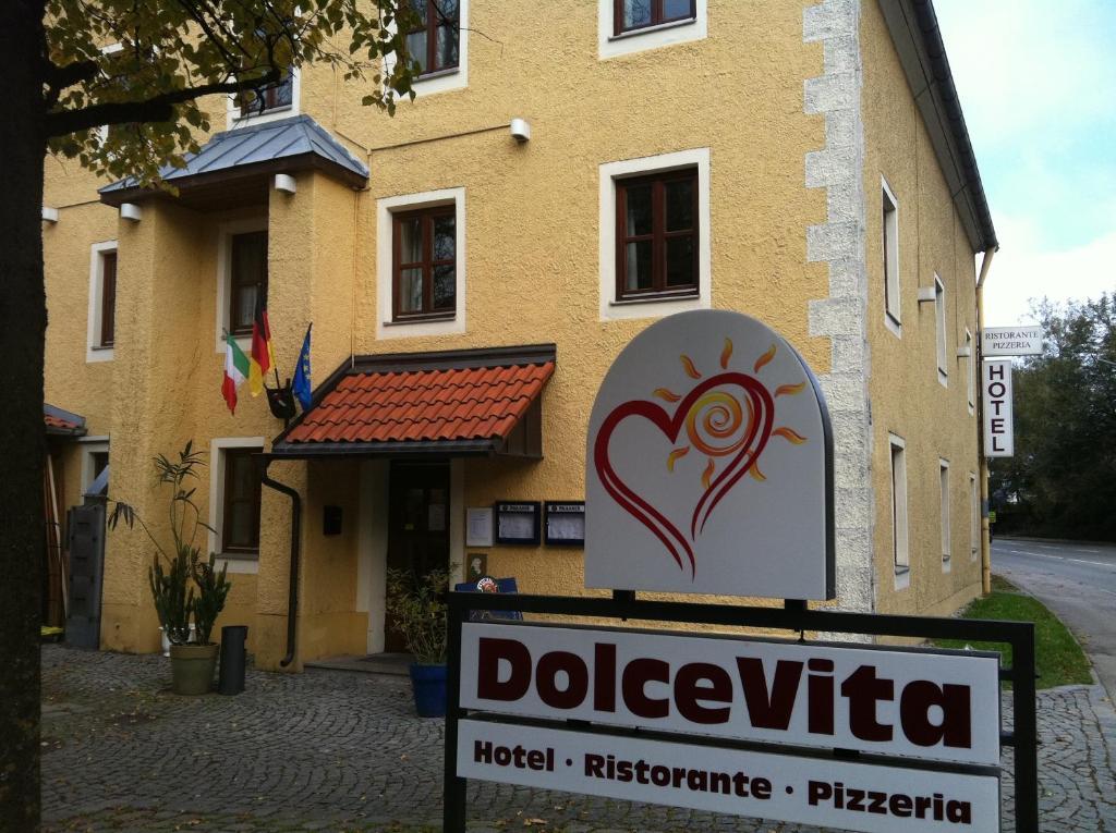 Hotel Dolce Vita Gräfelfing Exterior foto